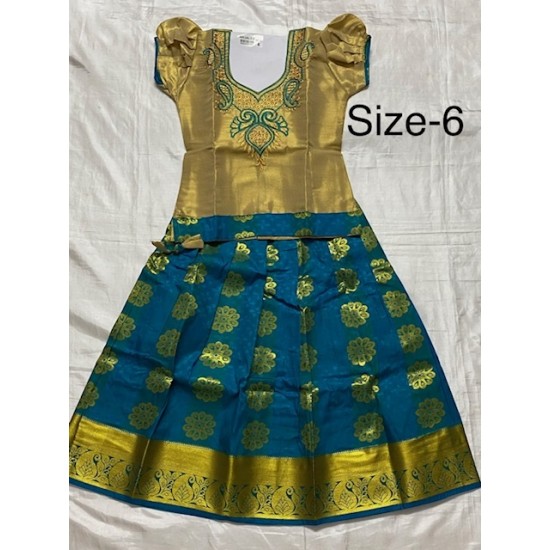 South Indian Girls/Kids Traditional Pattu Pavadai Lahenga /Dress Sattai South Indian Girls/Kids Traditional Pattu Pavadai Lahenga /Dress Sattai