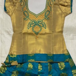 South Indian Girls/Kids Traditional Pattu Pavadai Lahenga /Dress Sattai South Indian Girls/Kids Traditional Pattu Pavadai Lahenga /Dress Sattai