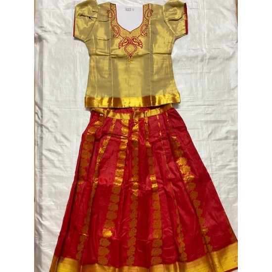 Asian Indian/Pakistani Girls Children Kids Pattu Pavadai Lahenga/Dress Sattai Asian Indian/Pakistani Girls Children Kids Pattu Pavadai Lahenga/Dress Sattai