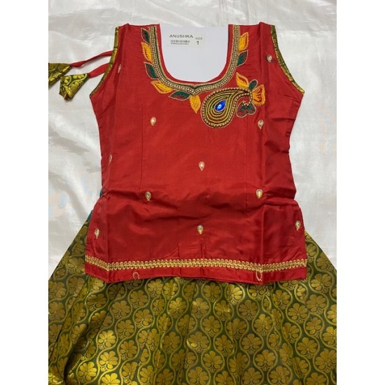  Asian Indian/Pakistani Girls Children Kids Pattu Pavadai Lahenga/Dress Sattai