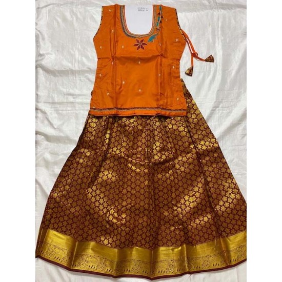  Asian Indian/Pakistani Girls Children Kids Pattu Pavadai Lahenga/Dress Sattai