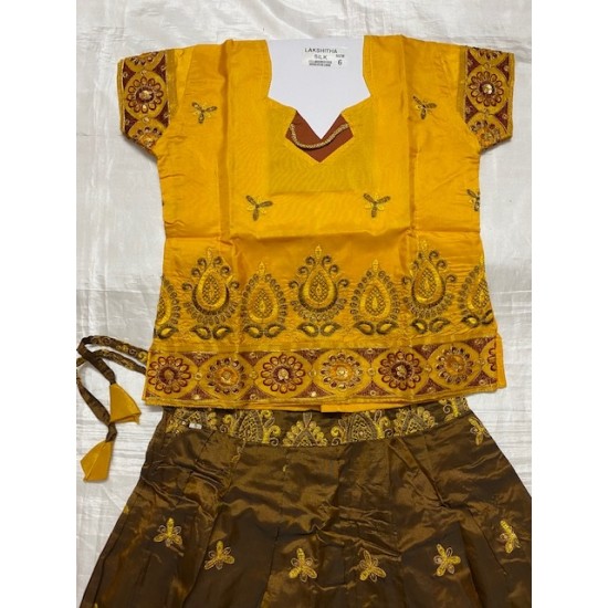 Asian Indian/Pakistani Girls Children Kids Pattu Pavadai Lahenga/Dress Sattai Asian Indian/Pakistani Girls Children Kids Pattu Pavadai Lahenga/Dress Sattai