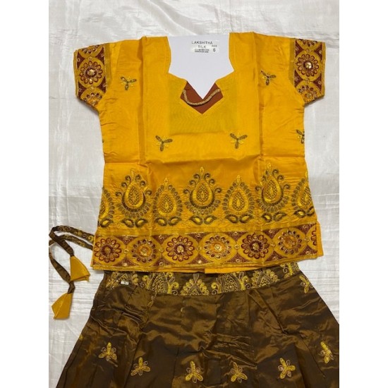 Asian Indian/Pakistani Girls Children Kids Pattu Pavadai Lahenga/Dress Sattai Asian Indian/Pakistani Girls Children Kids Pattu Pavadai Lahenga/Dress Sattai