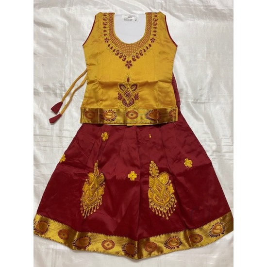 Asian Indian/Pakistani Girls Children Kids Pattu Pavadai Lahenga/Dress Sattai Asian Indian/Pakistani Girls Children Kids Pattu Pavadai Lahenga/Dress Sattai