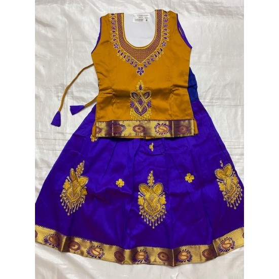  Asian Indian/Pakistani Girls Children Kids Pattu Pavadai Lahenga/Dress Sattai