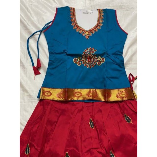 Asian Indian/Pakistani Girls Children Kids Pattu Pavadai Lahenga/Dress Sattai Asian Indian/Pakistani Girls Children Kids Pattu Pavadai Lahenga/Dress Sattai