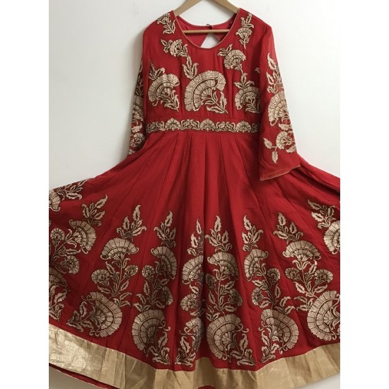 RED COLOUR GEORGETTE FLOOR LENGTH KURTHI